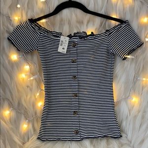 B+W Ruffled Off the Shoulder T-Shirt - Aeropostale